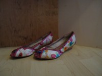 Sommerschuhe mit niederem Absatz